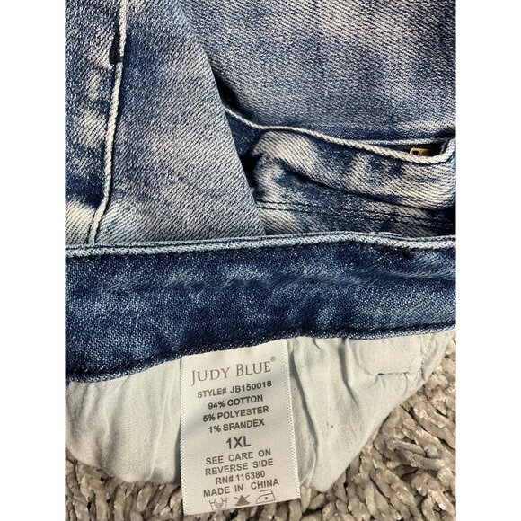 Judy Blue 1XL Denim Frayed Shorts Style JB150018 MidRise Cut offs - Picture 7 of 7